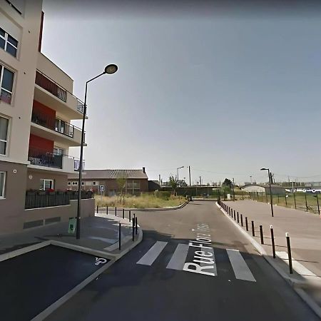Appartamento Live Like A Local Stylish 2Br With Balcony & Parking Saint-Denis  Esterno foto