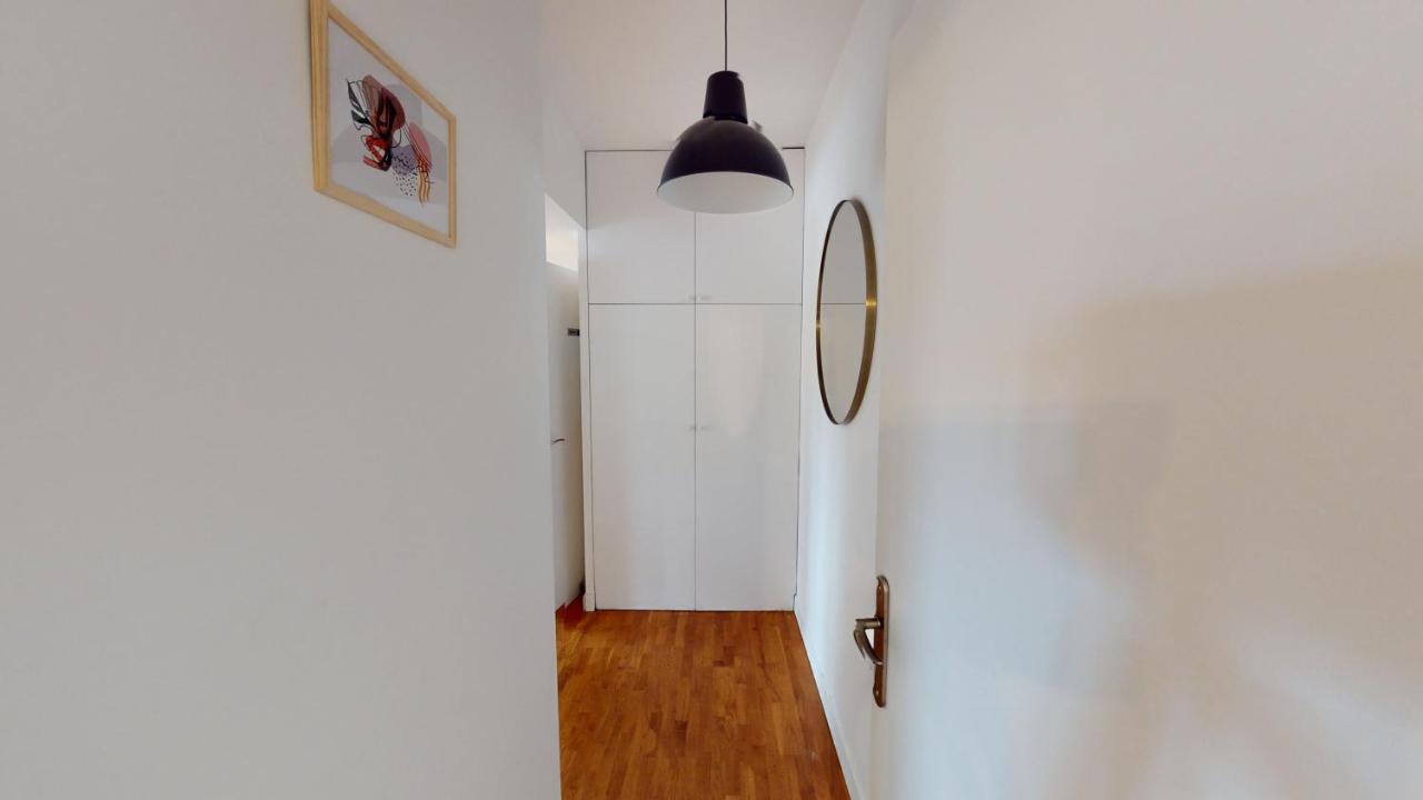 Appartamento Live Like A Local Stylish 2Br With Balcony & Parking Saint-Denis  Esterno foto